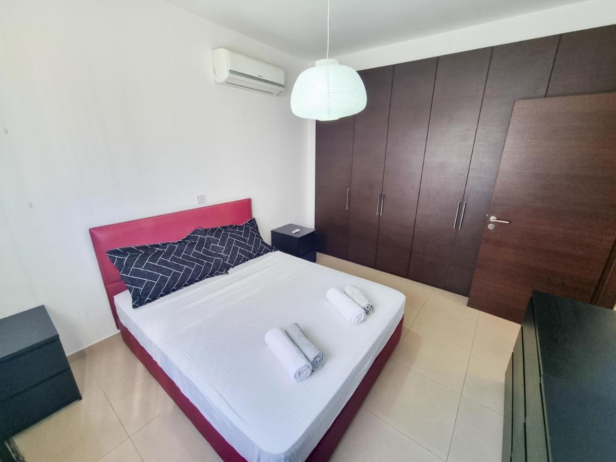 City Vibrance Apartment Larnaca Bagian luar foto
